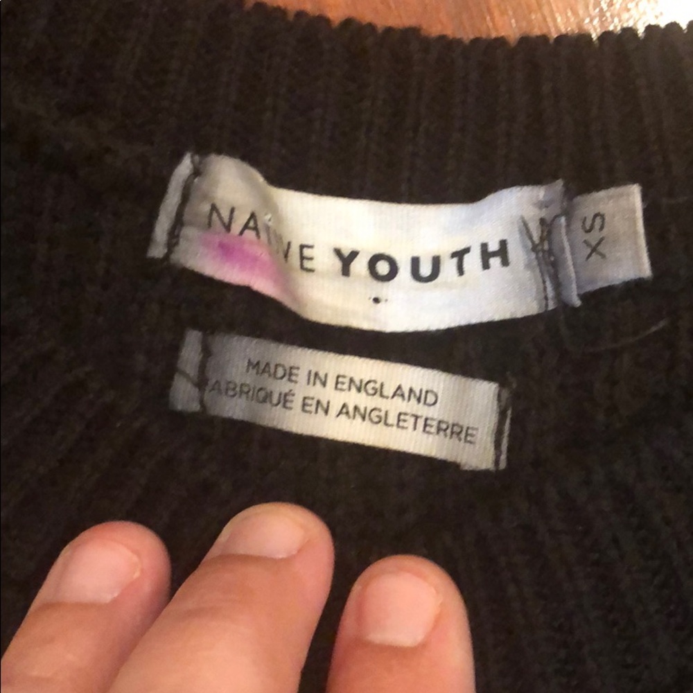 Native youth knitted sweater - Picture 2 of 4